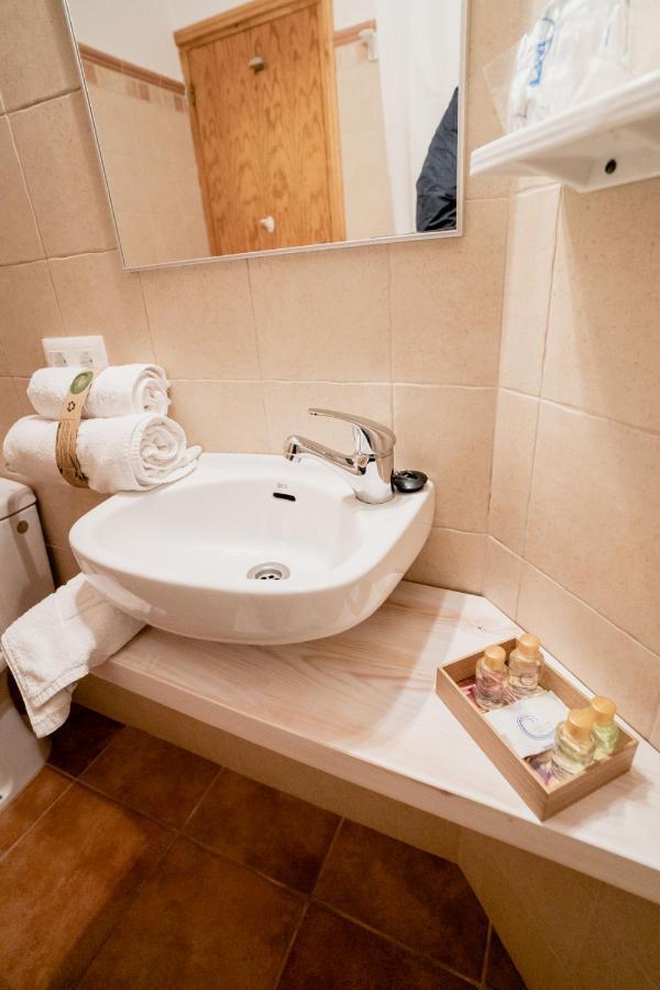 סיוטאדלה Hostal Sa Posada Set Cales מראה חיצוני תמונה